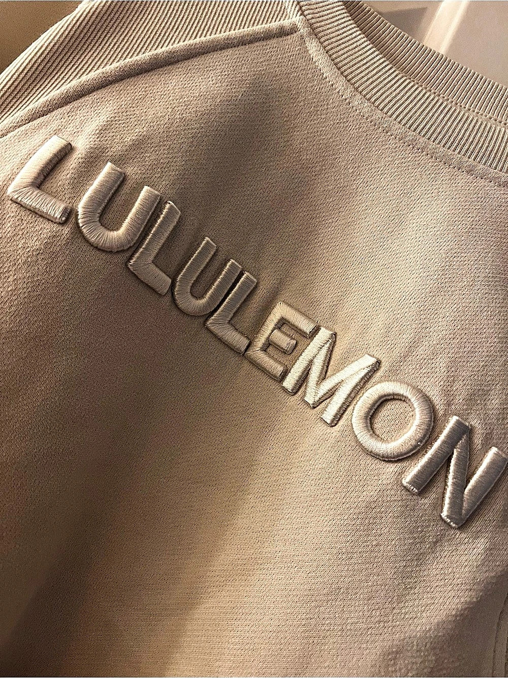 Lululemon Textured Pullover - Picture 3 of 5